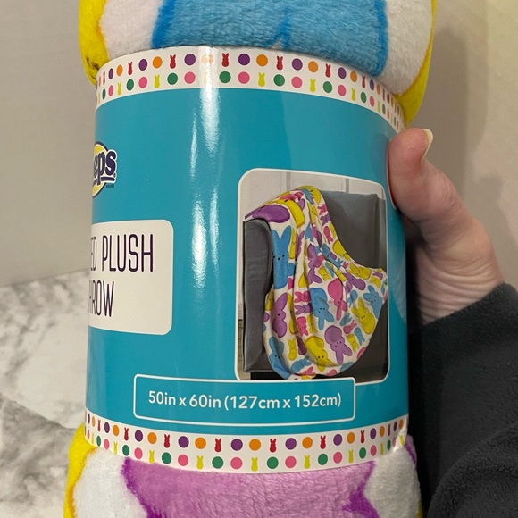 Peeps Printed Plush Throw- NWT - Picture 10 of 11
